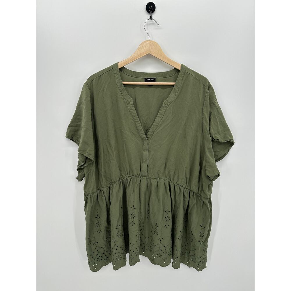 Torrid Green Babydoll Embroidery Top Women Sz 4X Neutral V Neck‎ Boho Earthy